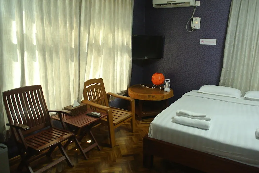 Yaewaddy Motel Rangun 2*,  Birma