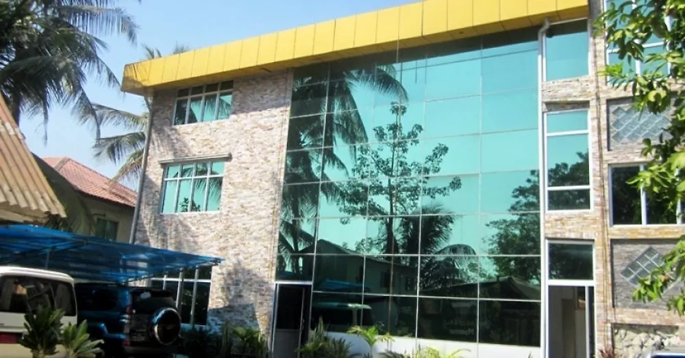 **  Yaewaddy Motel Rangun Birma