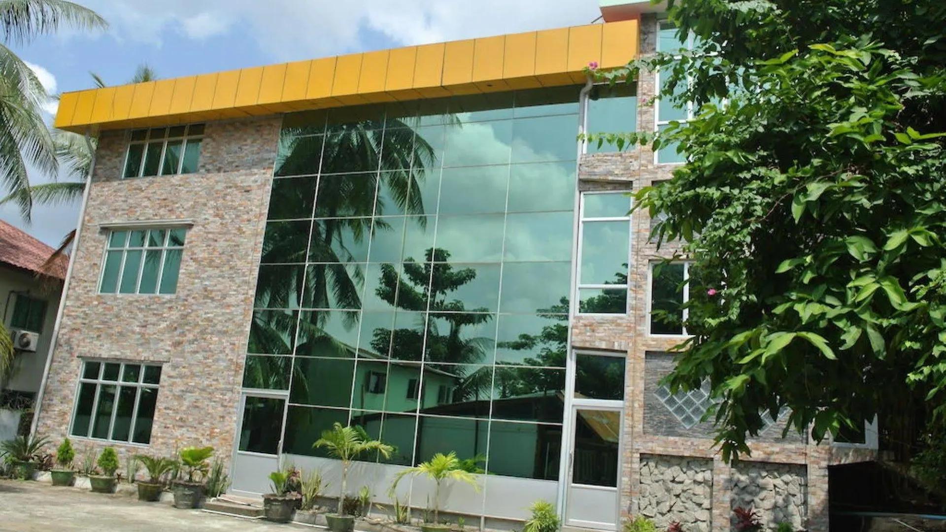 Yaewaddy Motel Yangon