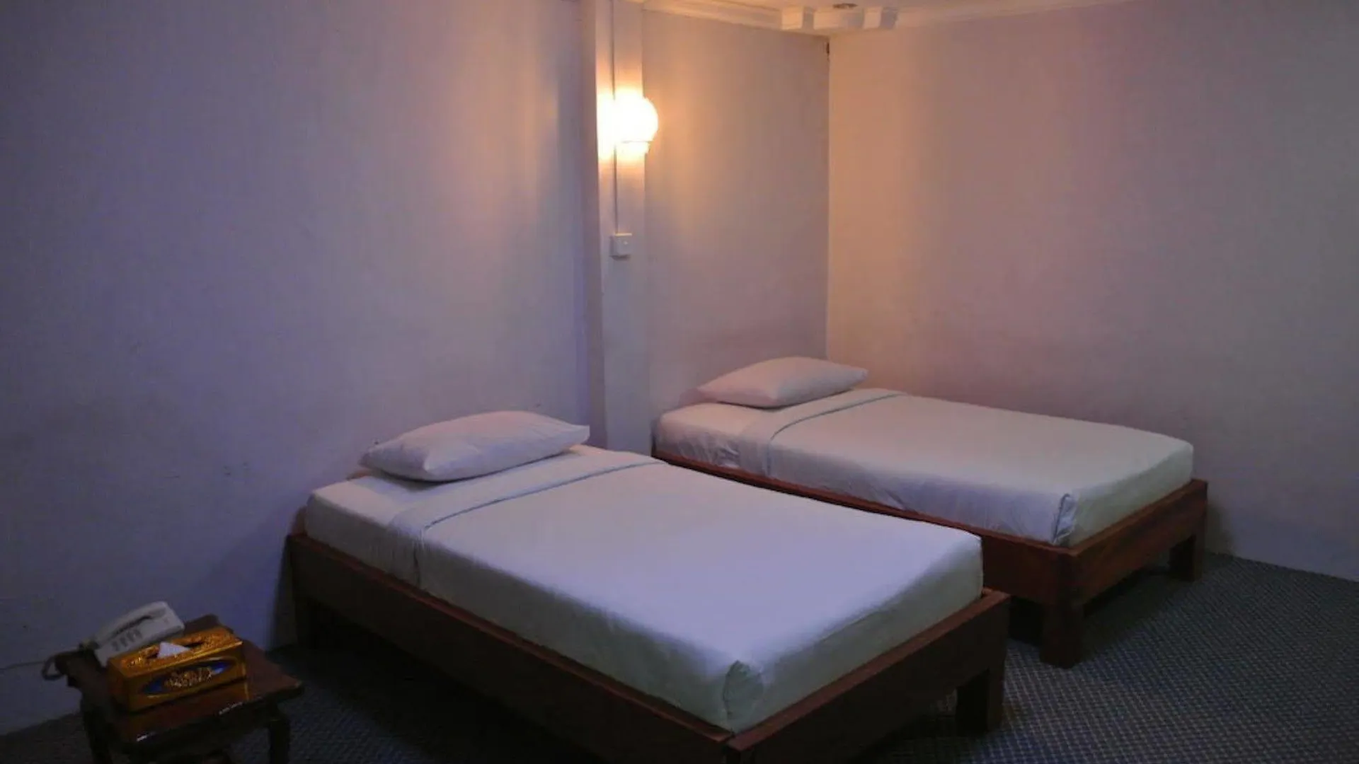 Yaewaddy Motel Yangon
